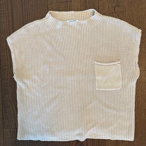 soft sweater vest ❄️